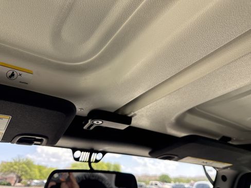 Used 2017 Jeep Wrangler Unlimited Sahara w/ Quick Order Package 24E Chief AWD/4WD image 33