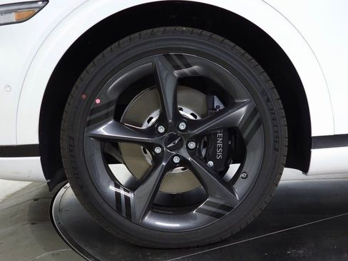 Used 2026 Genesis GV70 3.5T Sport Prestige image 8