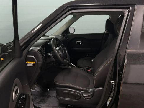 Used 2015 Kia Soul + FWD image 20