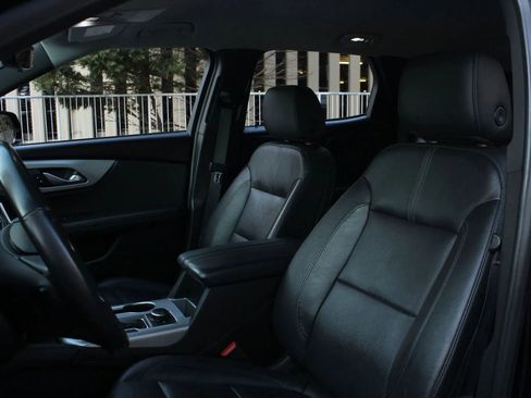 Used 2019 Chevrolet Blazer LT w/ Sound & Technology Package FWD image 16