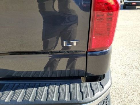 Used 2022 Chevrolet Silverado 1500 LT image 31