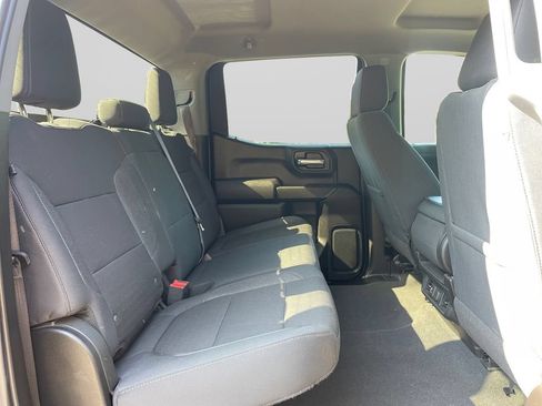 Used 2021 Chevrolet Silverado 1500 LT AWD/4WD image 14