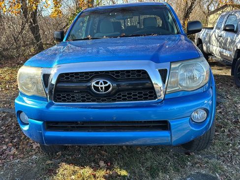 Used 2011 Toyota Tacoma 4x4 Double Cab w/ SR5 Pkg #2 image 3