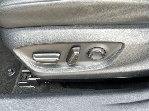 Used 2023 Toyota Camry SE w/ Convenience Package image 29