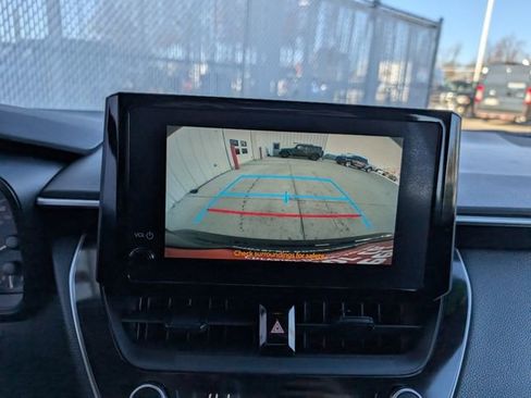 Used 2023 Toyota Corolla LE image 17