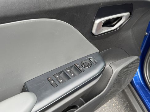 Used 2025 Kia K4 FWD image 21