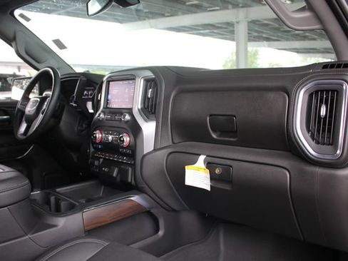 Certified 2021 GMC Sierra 1500 SLT image 24