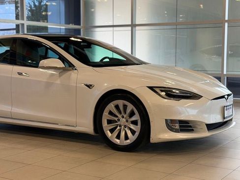 Used 2019 Tesla Model S Long Range image 5
