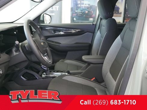 New 2026 Chevrolet TrailBlazer LT w/ Convenience Package AWD/4WD image 35