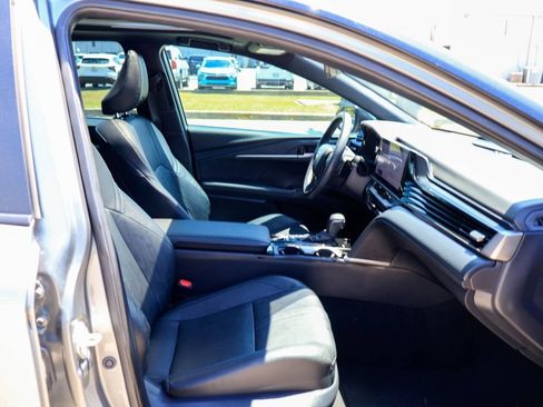 Used 2025 Toyota Camry XSE FWD image 10