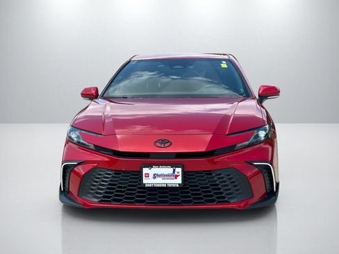 Used 2026 Toyota Camry SE w/ Convenience Package FWD image 2