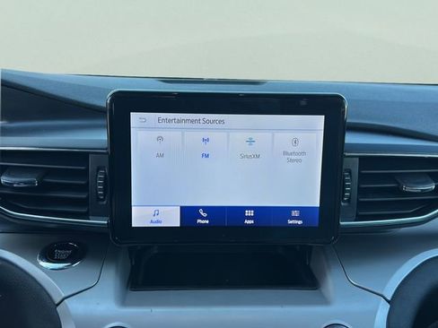 Used 2023 Ford Explorer XLT w/ Equipment Group 202A image 10