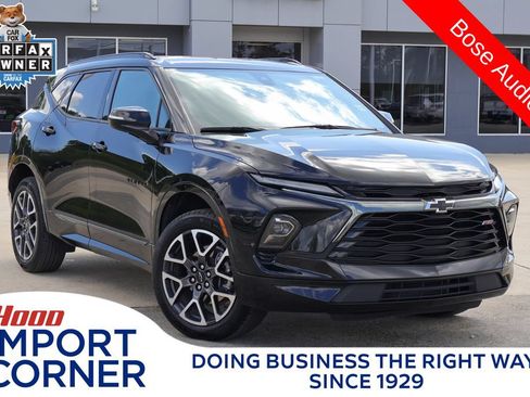 Used 2025 Chevrolet Blazer RS FWD image 1