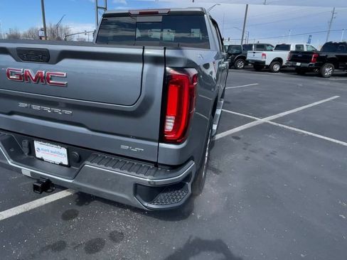 Used 2020 GMC Sierra 1500 SLT w/ SLT Premium Package AWD/4WD image 9