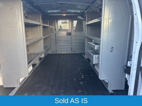 Used 2019 Chevrolet Express 2500 w/ Driver Convenience Package image 21