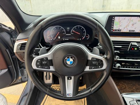 Used 2019 BMW M550i xDrive AWD/4WD image 15