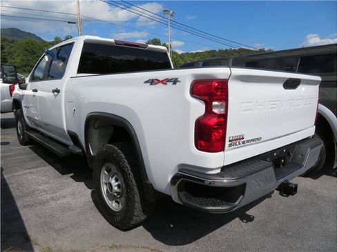Used 2021 Chevrolet Silverado 2500 W/T w/ WT Convenience Package AWD/4WD image 2