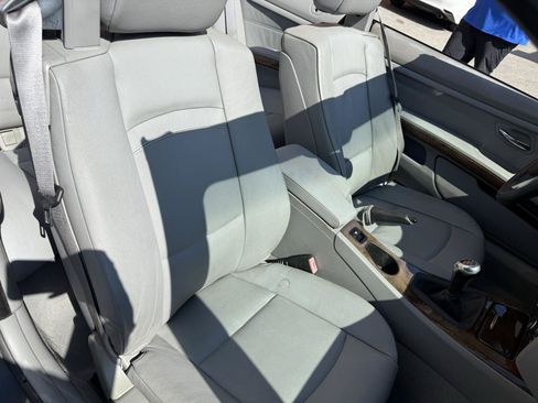 Used 2007 BMW 328i Convertible RWD image 13