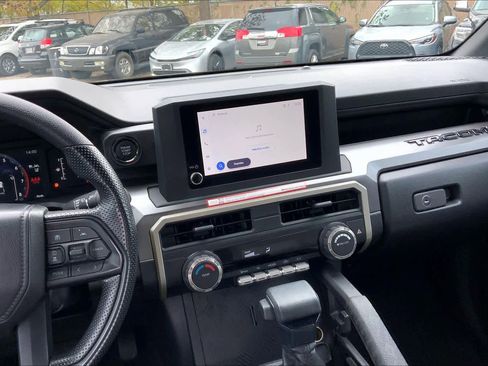 Used 2025 Toyota Tacoma SR5 image 6