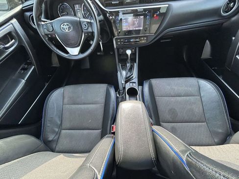 Used 2018 Toyota Corolla SE FWD image 12