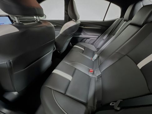 Used 2026 Toyota Camry SE image 29