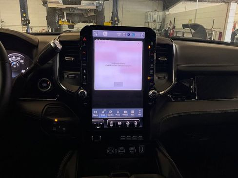 New 2025 RAM 2500 Limited image 8