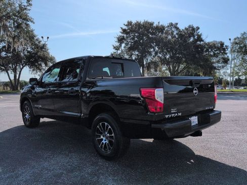 Used 2024 Nissan Titan SV AWD/4WD image 5