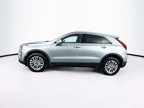 Used 2025 Cadillac XT4 Premium Luxury image 6