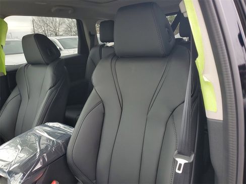 New 2026 Acura MDX FWD image 19