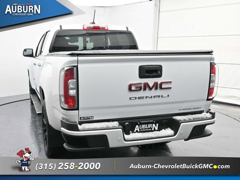 Used 2021 GMC Canyon Denali image 12