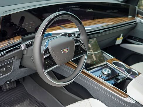 New 2026 Cadillac Escalade Platinum Sport w/ LPO, ONYX Package AWD/4WD image 9