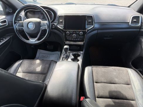 Used 2020 Jeep Grand Cherokee Altitude image 10