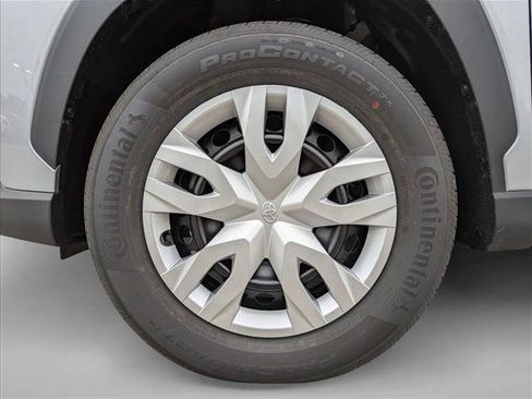 New 2026 Toyota Corolla Cross L image 10