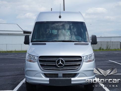 Used 2020 Mercedes-Benz Sprinter 2500 image 2