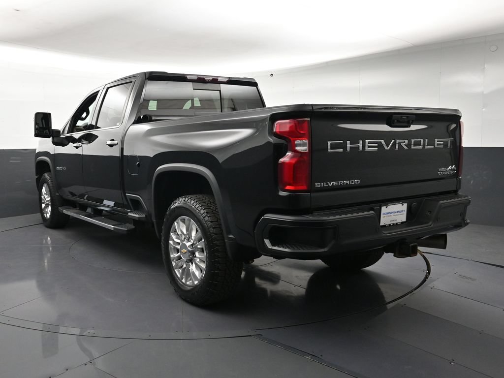 Used 2021 Chevrolet Silverado 2500 High Country w/ Z71 Off-Road Package AWD/4WD image 3