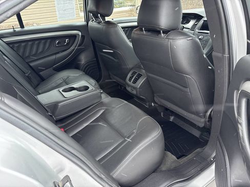 Used 2014 Ford Taurus SEL w/ Equipment Group 201A image 9