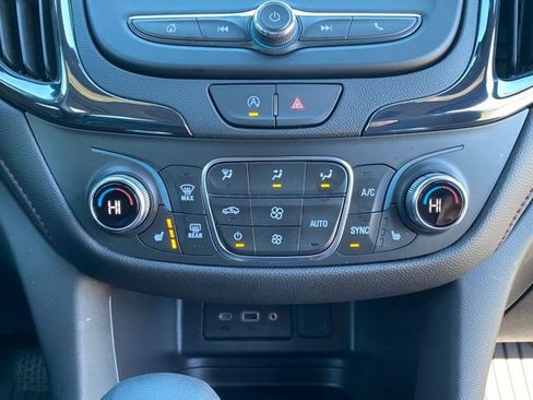 Certified 2024 Chevrolet Equinox RS image 29