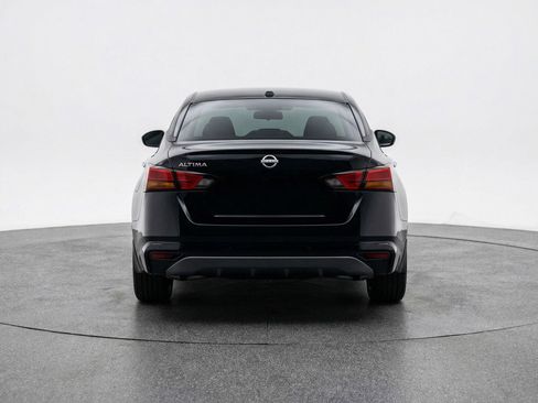 Used 2025 Nissan Altima 2.5 SV image 7