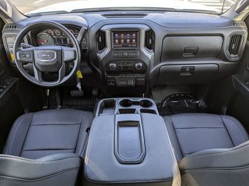 Used 2022 GMC Sierra 2500 Pro w/ Convenience Package RWD image 14