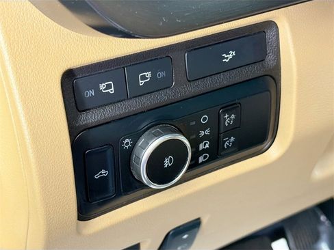 Used 2024 Ford F450 Lariat w/ Camper Package image 10