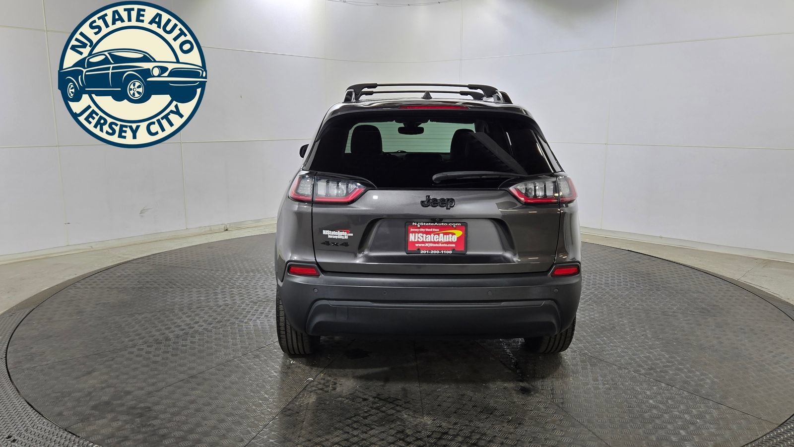 Used 2021 Jeep Cherokee Latitude Plus w/ Sun & Sound Group AWD/4WD image 6