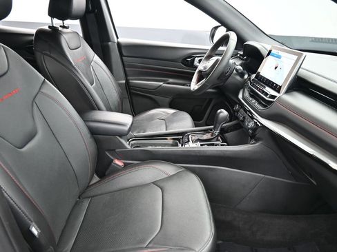 Certified 2023 Jeep Compass Trailhawk w/ Trailhawk Elite Group image 18