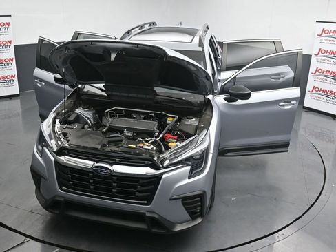 Used 2024 Subaru Ascent Limited w/ Technology Package AWD/4WD image 40