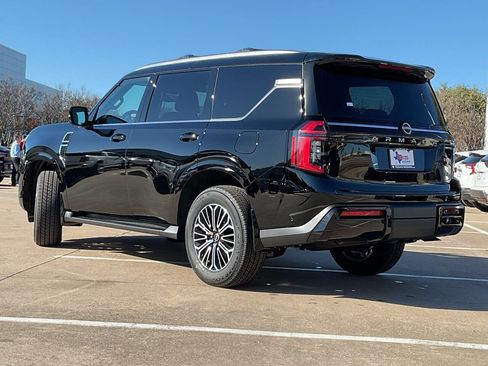 New 2026 Nissan Armada SL image 7