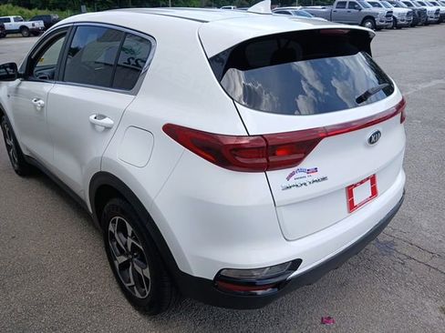 Used 2020 Kia Sportage LX AWD/4WD image 6