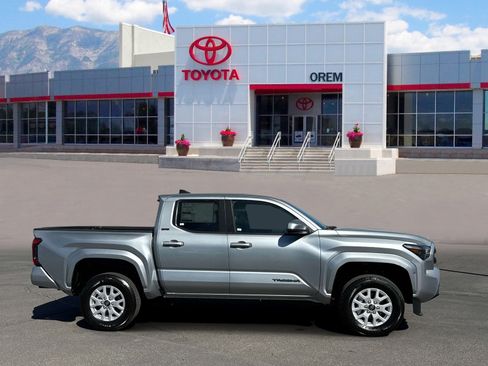 New 2026 Toyota Tacoma SR5 AWD/4WD image 3