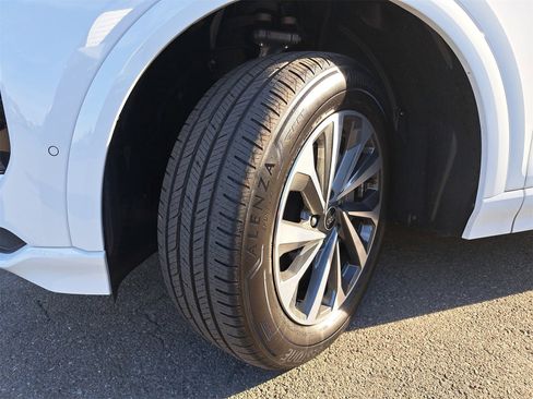 Certified 2025 Audi Q6 e-tron Premium w/ Convenience Package image 35