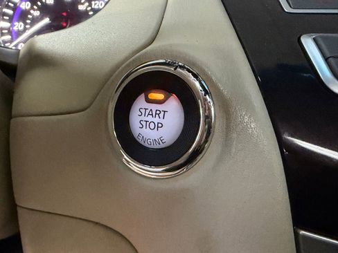 Used 2013 INFINITI JX35 AWD w/ Premium Pkg image 27