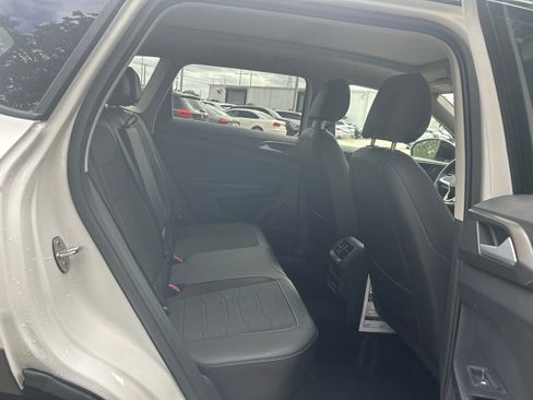 New 2026 Volkswagen Taos SE image 36