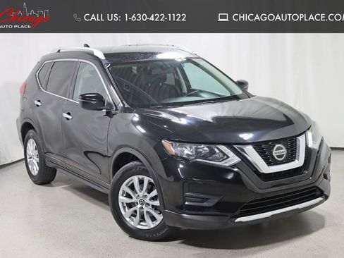 Used 2018 Nissan Rogue SV image 1